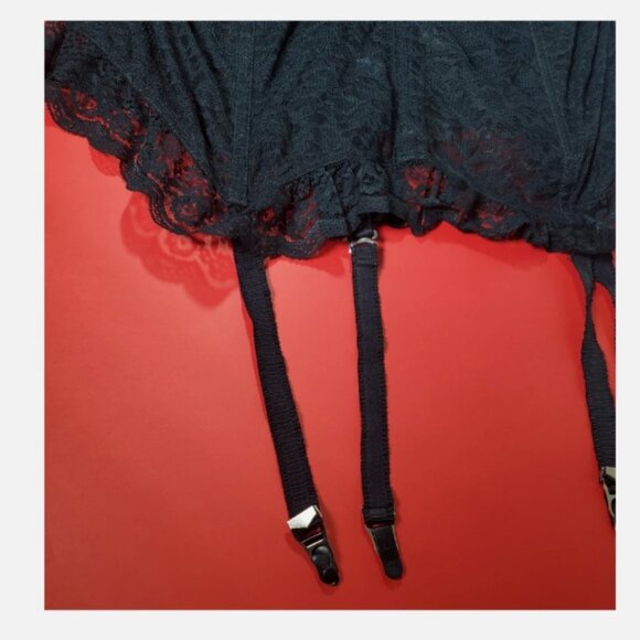 New Lace Goddess Corset Bustier – Black (Multiple Sizes) - Picture 4 of 9